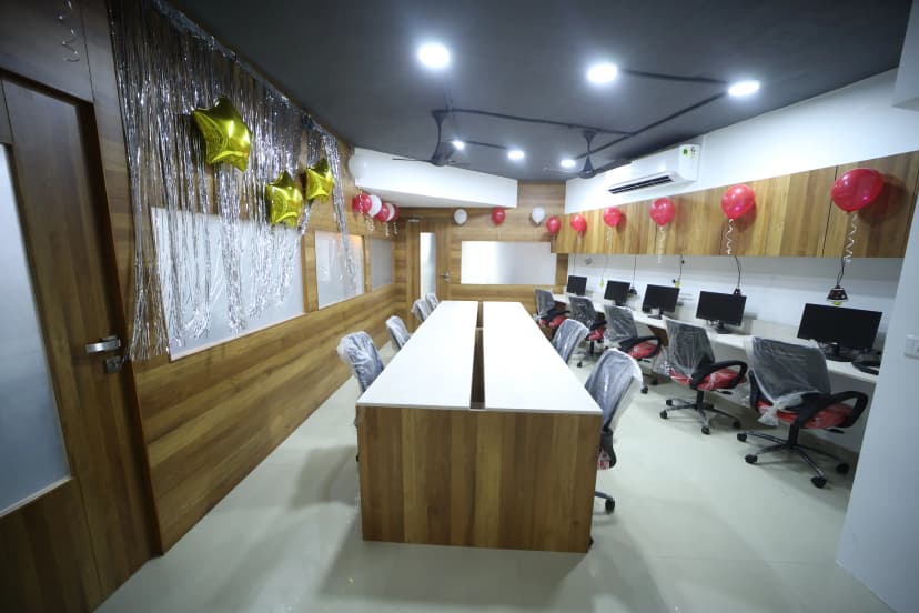 About us workplace image 1